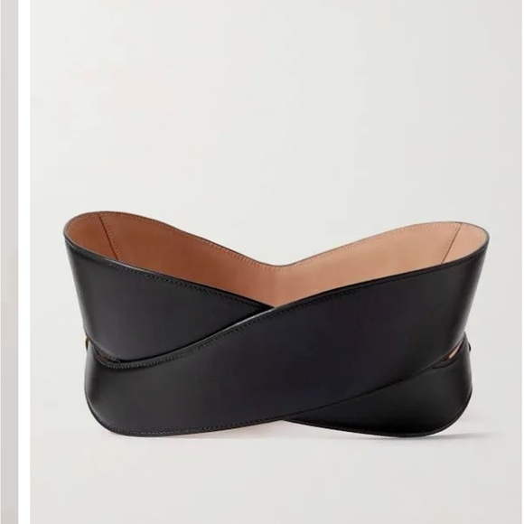 New ALAÏA cutout leather waist belt - Picture 10 of 10